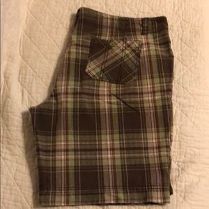 Maurice’s Brown Bermuda shorts, sz 17/18